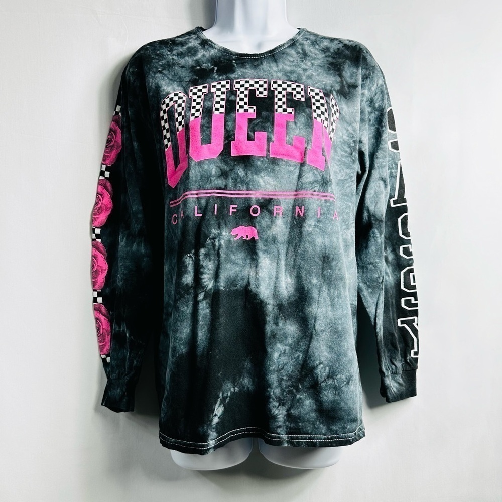 Sassy Queen California Unisex Sz M Black/Gray Tie Dye w/ Pink Accents & Flowers